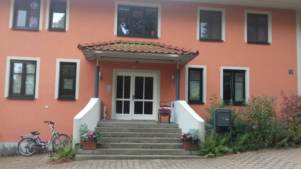 Fewo 2 Ferienwohnung Waren Mueritz - Haus Buchen Am Tiefwarensee - 2 Zi Eksteriør bilde